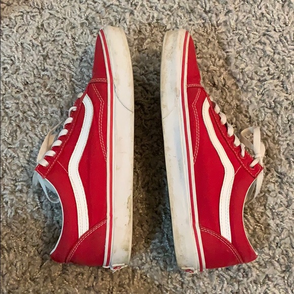 Red vans Size 9.5 Women’s and Size 8 Men’s - Picture 4 of 4